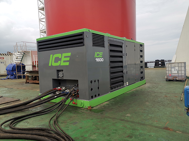 浙江强峰采用ICE1600液压动力站打拔钢管